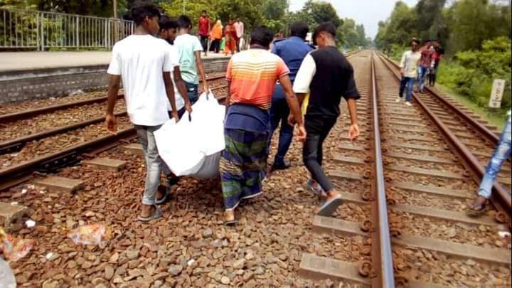 মির্জাপুর রেলস্টেশনে ট্রেন থেকে পড়ে অজ্ঞাতনামা এক ব্যক্তির লাশ উদ্ধার করলো রেলওয়ে পুলিশ