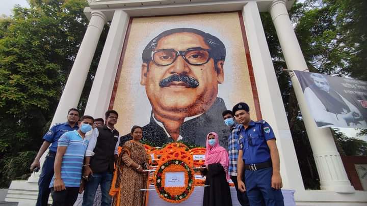 কলম কথা পরিবারের পক্ষ থেকে জাতীয় শোক দিবসে গভীর শ্রদ্ধাঞ্জলি