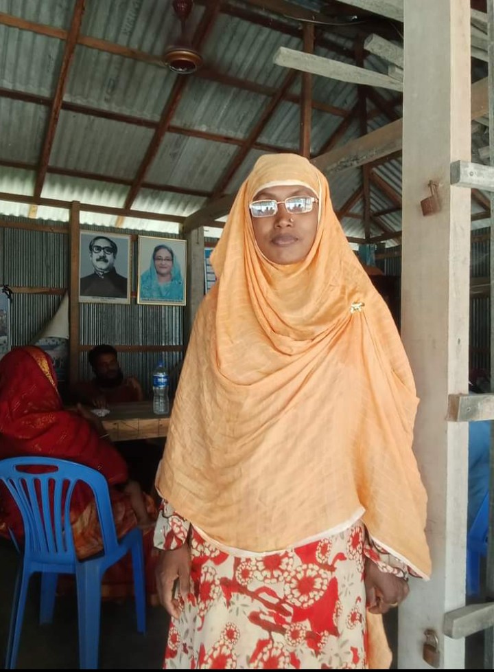 খুলনা * কবিতা- নববর্ষকবি খাদিজা পারভীনহে নববর্ষ !